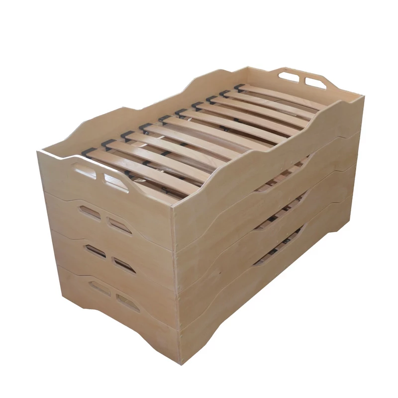 Низьке ліжко для дитини у дитячу кімнату