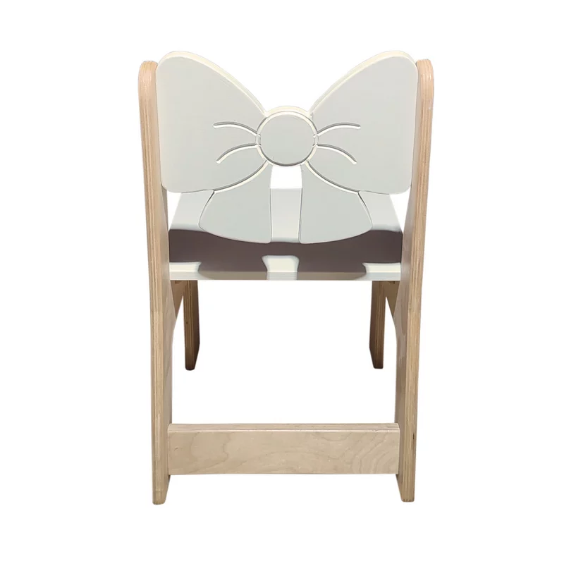 Дитячий дерев’яний стільчик білого кольору для дітей